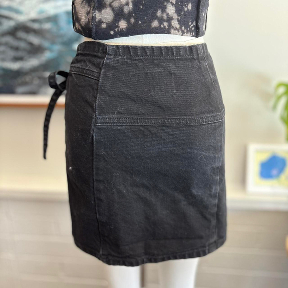 black denim asymetrical mini skirt - Picture 5 of 8